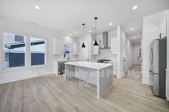 Photo - 511 Bowman Rd