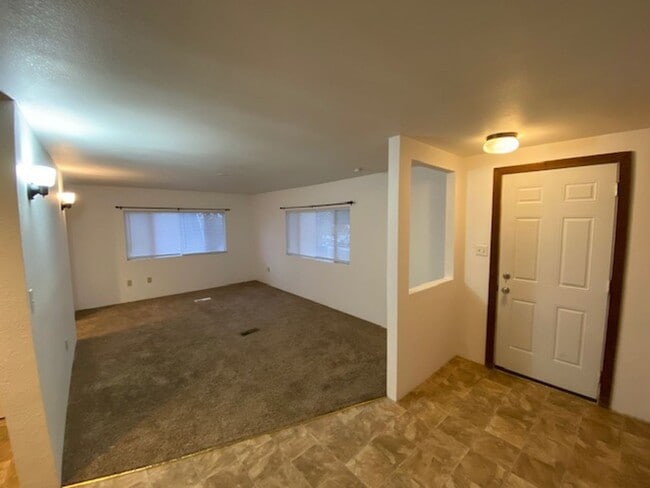 Photo - HOME ON HUDLOW (P#335)