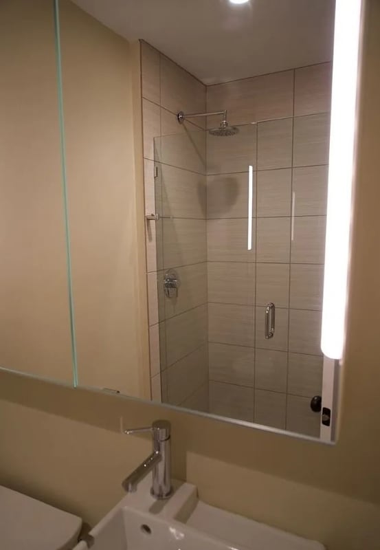 Photo - 1005 W 75th St