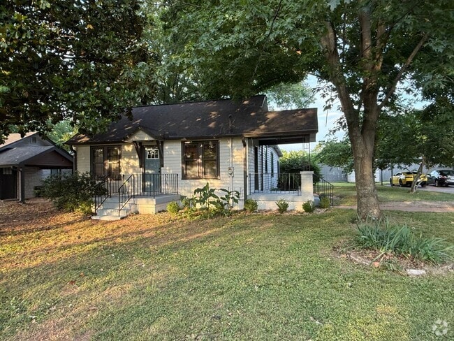 Building Photo - 408 Spence Ln Rental