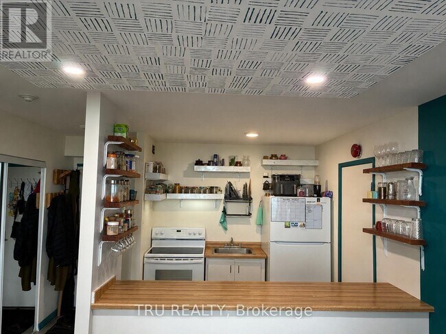 Photo - 2019 Bank St Unité 801