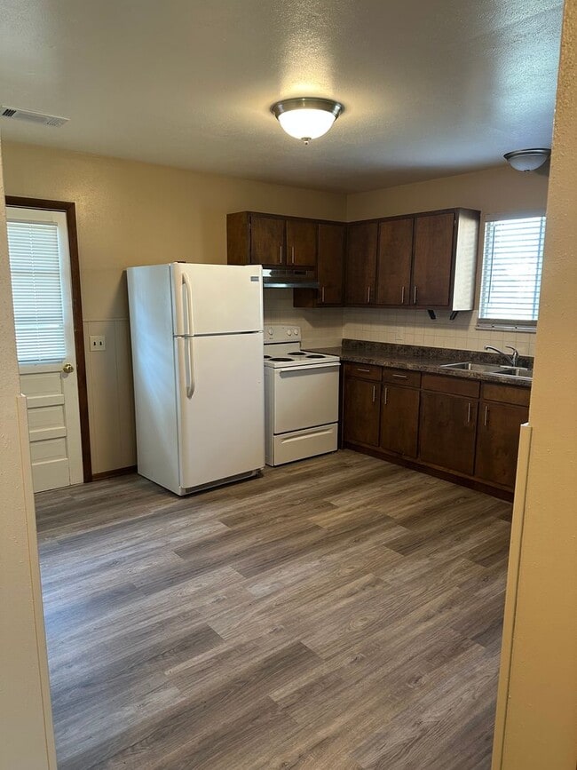 Photo - 607 E Jefferson Ave Unit EJ607