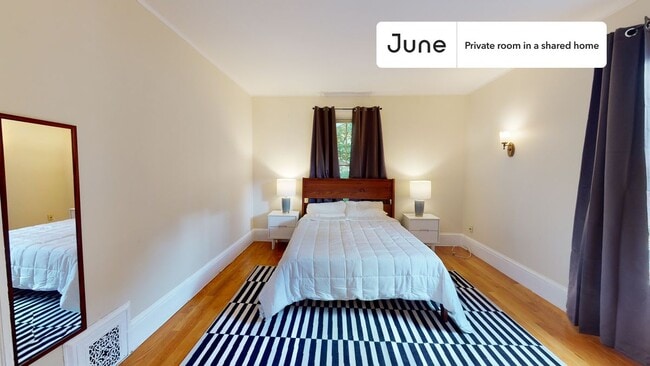 Photo - Room in Shared 5 bed/2 bath home Unidad D