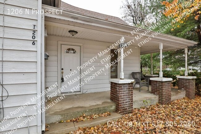 Photo - 1206 N Prospect-