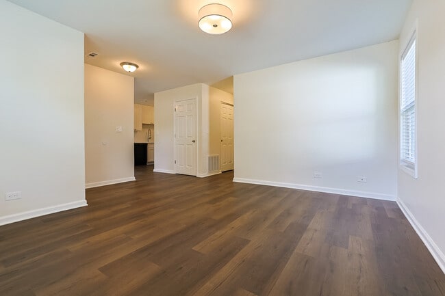 Photo - 1064 Crestwood Ln