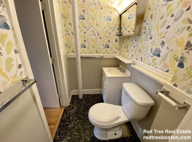 Photo - 649 Washington St Unidad 2