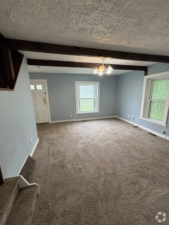 Building Photo - 301 S Francis Ave Rental