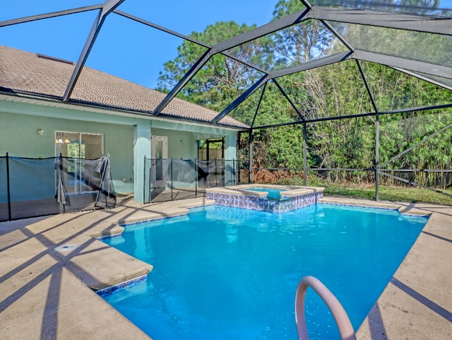 Photo - 1826 Viburnum Rd NW