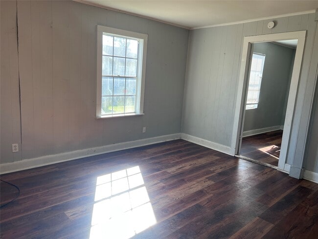 Photo - 507 Harrison Ln