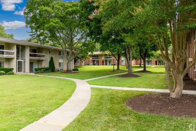 Building Photo - Conway Garden Apartments