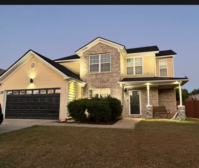 Building Photo - "Charming 3-Bed Retreat with 2.5 Baths on Cimmaron Court, Hampton!"