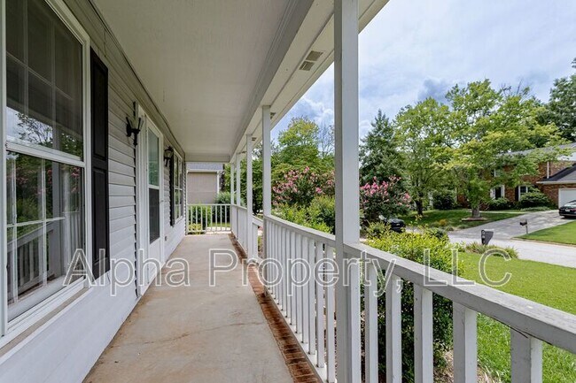 Photo - 111 Ticonderoga Dr