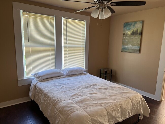 Photo - 915 E Highland Blvd Casa