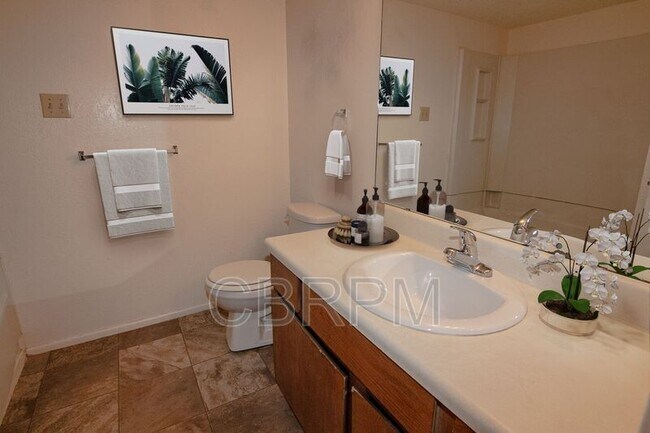 Photo - 101 Teakwood Ave