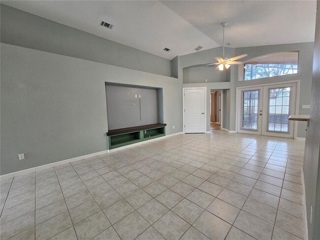 Photo - 15230 Markham Dr