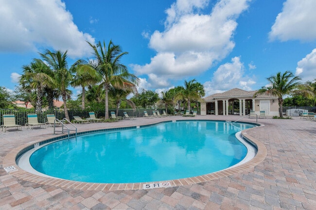 Community Pool - 6078 SE Split Oak Trl