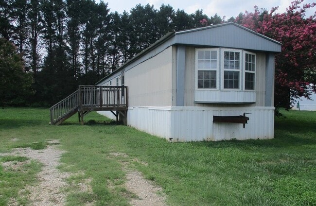 Building Photo - 139 Cypress Ln