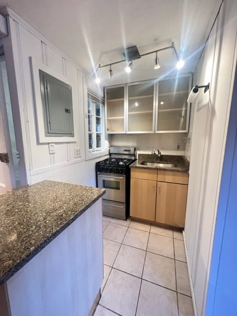 20 Fayette St