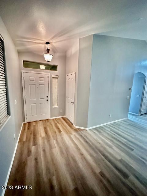 9053 W Bluefield Ave