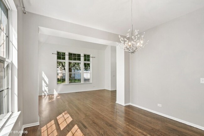 Photo - 1851 Olympic Dr