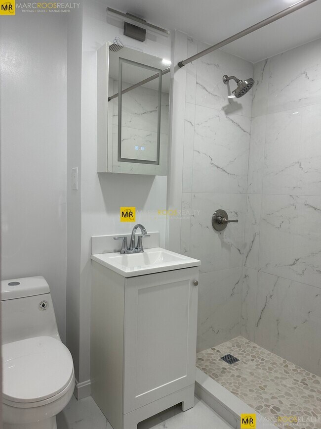 Photo - 484 Commonwealth Ave