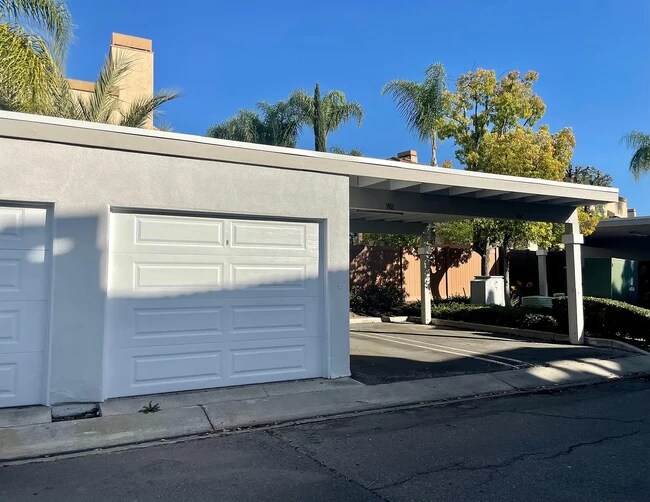 Photo - 24986 Los Alamos