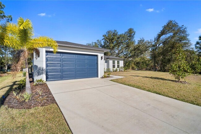 Photo - 2816 Barry Rd