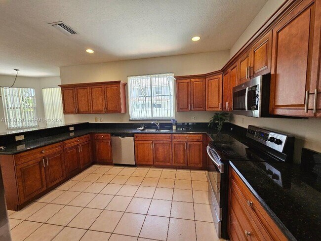 Photo - 7558 Prescott Ln