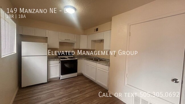 2 Bedroom Downstairs unit!! Extra Storage-... - 2 Bedroom Downstairs unit!! Extra Storage-... Apartment Unit D