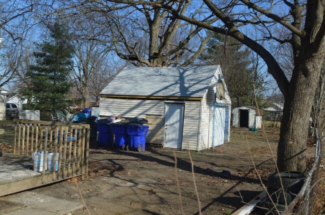 Photo - 2146 Benninghofen Ave