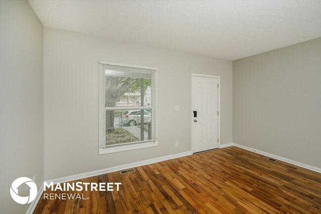 Photo - 3914 Vermont Ave