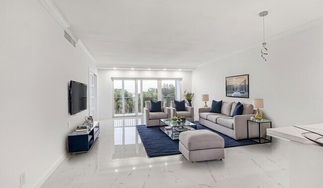 3000 N Palm Aire Dr Unit 407