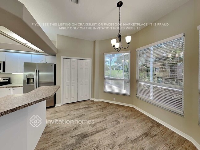 6614 Oakbrooke Cir