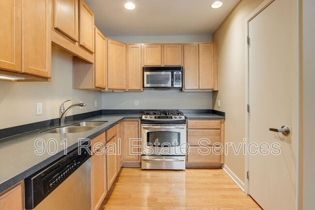 Photo - 426 N Front St Unit #303