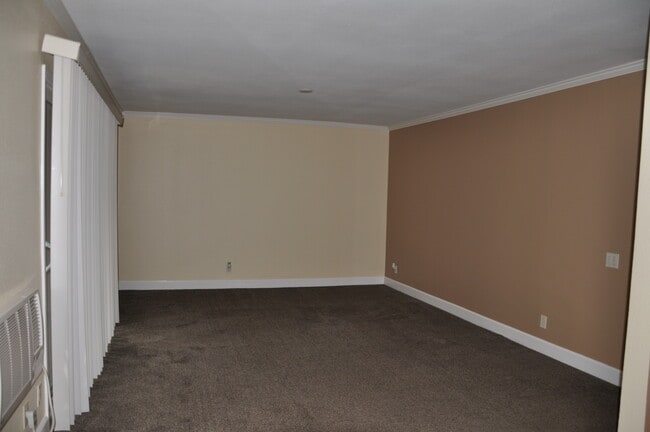 Photo - 8570 Via Mallorca Unit L