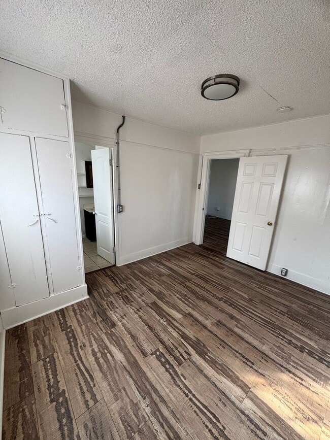 Photo - 3424 Winter St