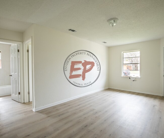 Photo - 117 Shirley Dr