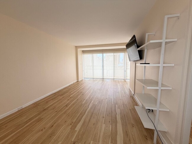 Photo - Bright Updated 1 bedroom with covered parking. ALL utilities included Unit 1006
