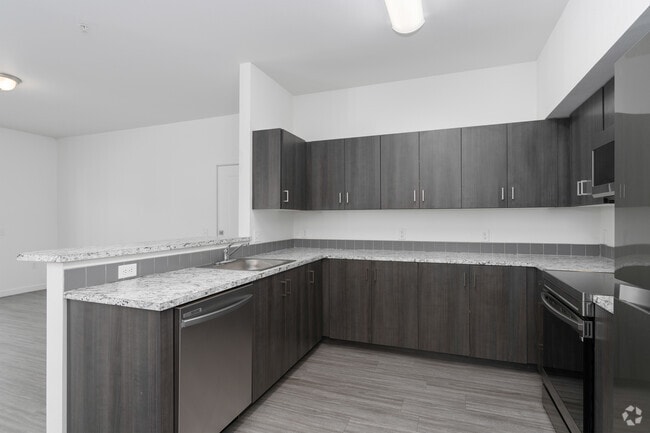 1BR, 1BA - 666SF - Kitchen