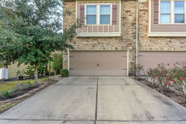 Photo - 19 Cheswood Manor Court