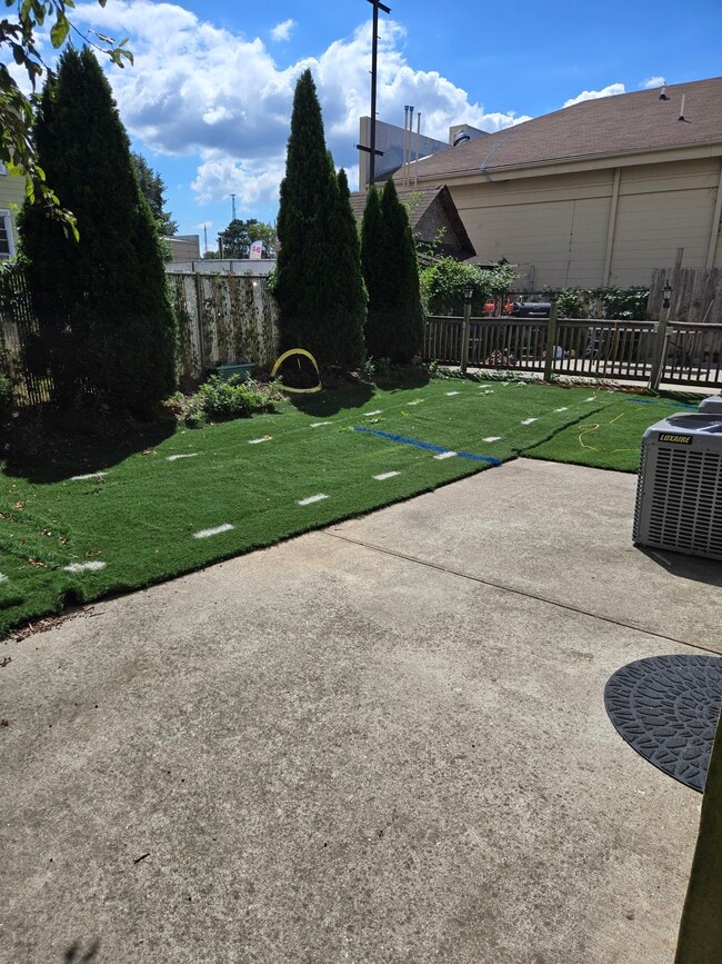 ¿patio trasero? patio - 660 McKinley St