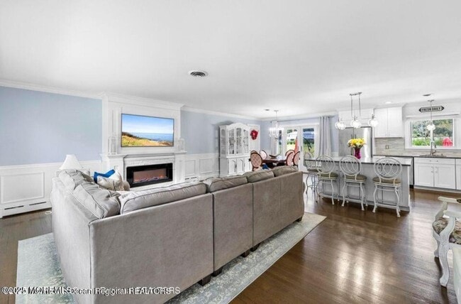 Photo - 545 Cassville Rd