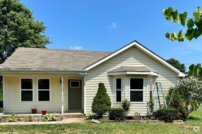 Building Photo - 1137 Rebecca Dr Rental