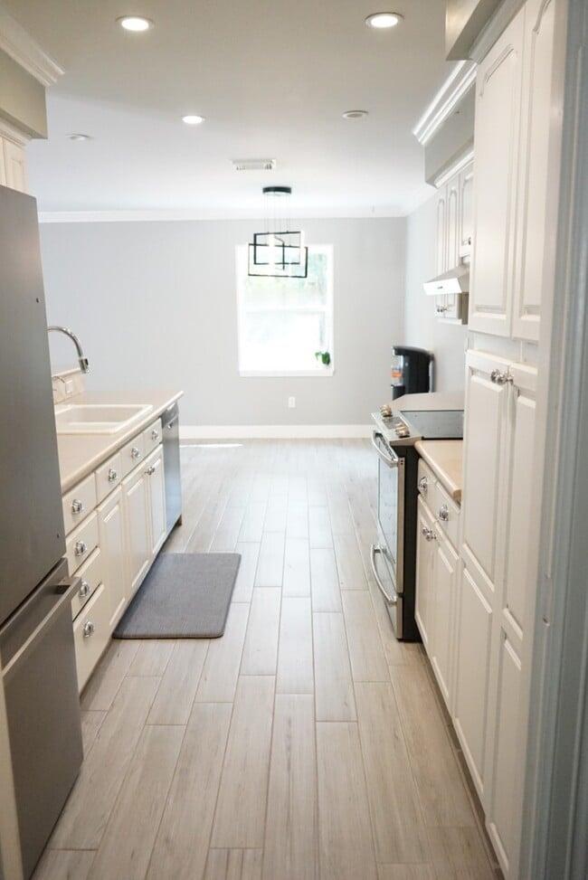 Photo - 6607 Apple Valley Ln