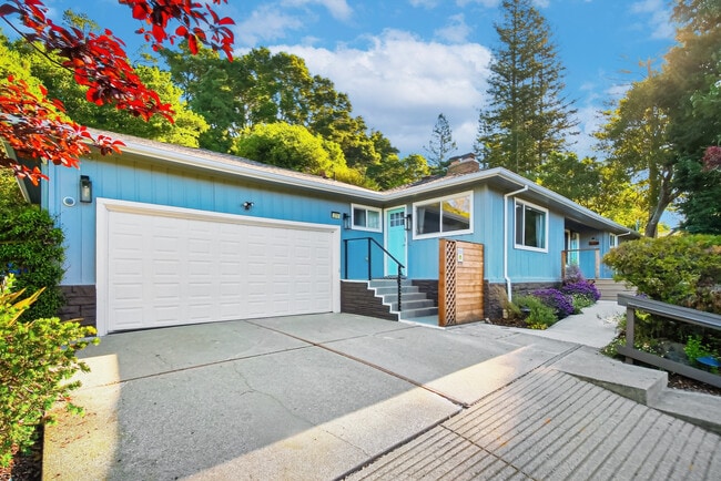 Photo - 275 Orchard Rd