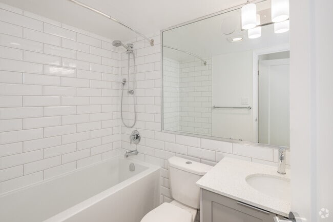 2BR, 2BR - 1,512SF - Bathroom