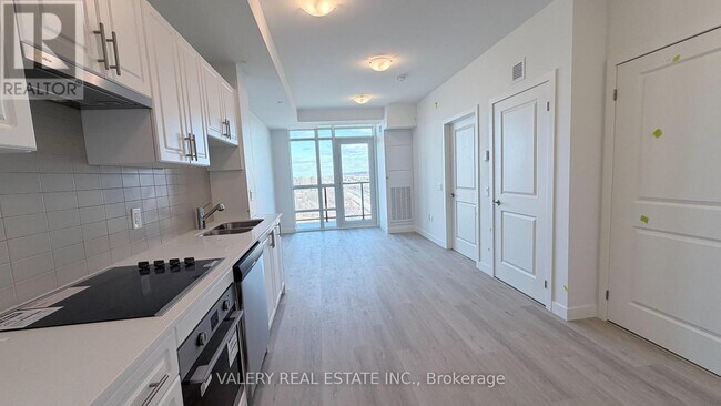 Photo - 461 Green Rd Unit 1208