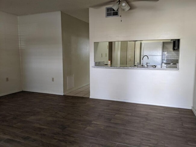 Photo - 14600 N Nebraska Ave