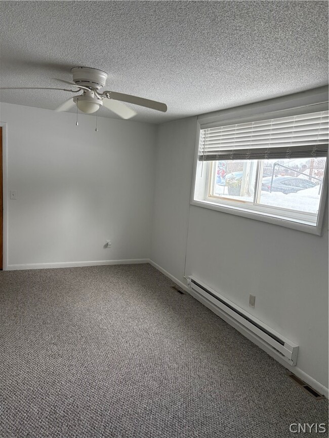 Photo - 330 Draper Ave