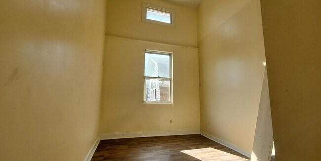 Photo - 2315 Chickasaw St